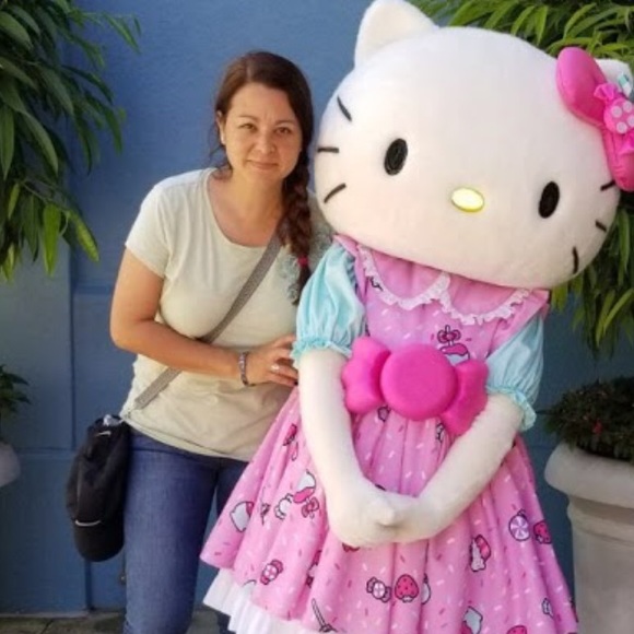 Meet your Posher, Xiomara - Picture 1 of 1